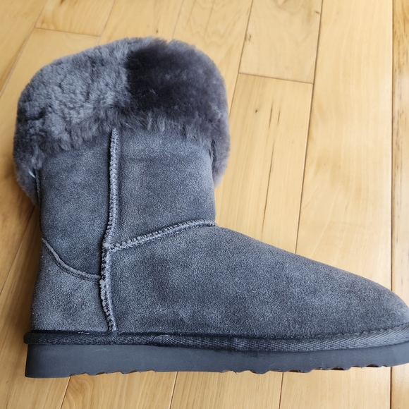 NEW ASPEN Ladies Suede Real Sheepskin Booties. Color- Charcoal, Size 7-8 - Picture 13 of 13